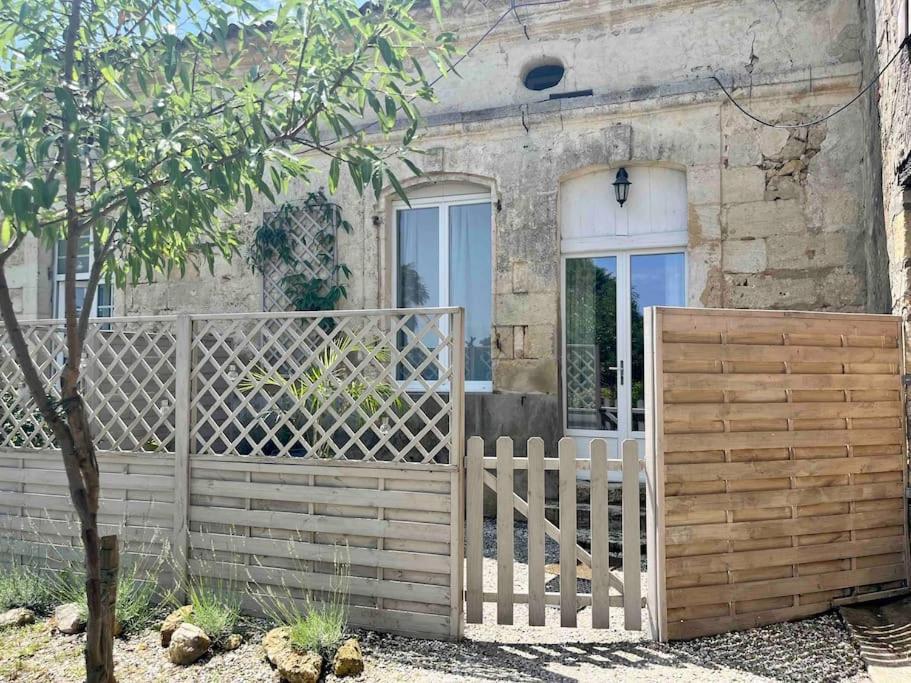 Beau Gite Dans Domaine Viticole & Arboricole Cursan Exteriér fotografie